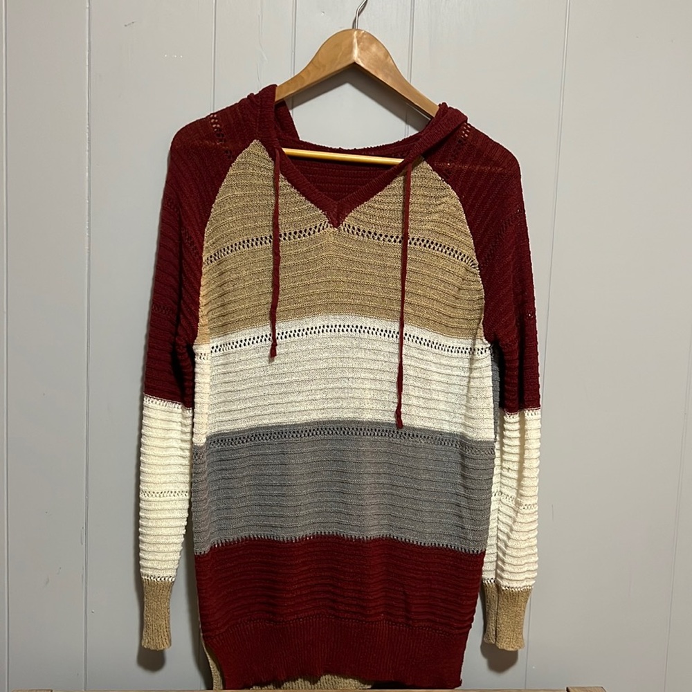 Knitted Hooded Sweater
